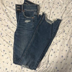 American eagle super stretch high rise flare jeans. Light distress.